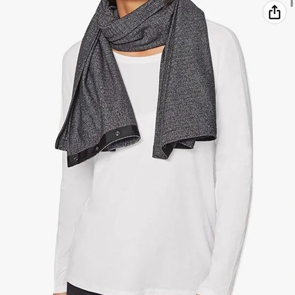 lululemon athletica Accessories Lululemon Vinyasa Scarf Wrap